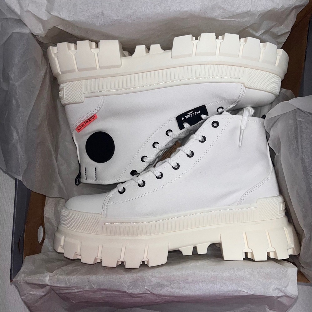 Palladium Revolt Hi TX Star White Marshmallow Platform Boots‎ Women's 10
